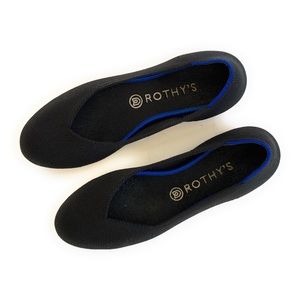 Rothy’s Rounded Toe Solid Black Slip On Blue Halo size 8 like new !